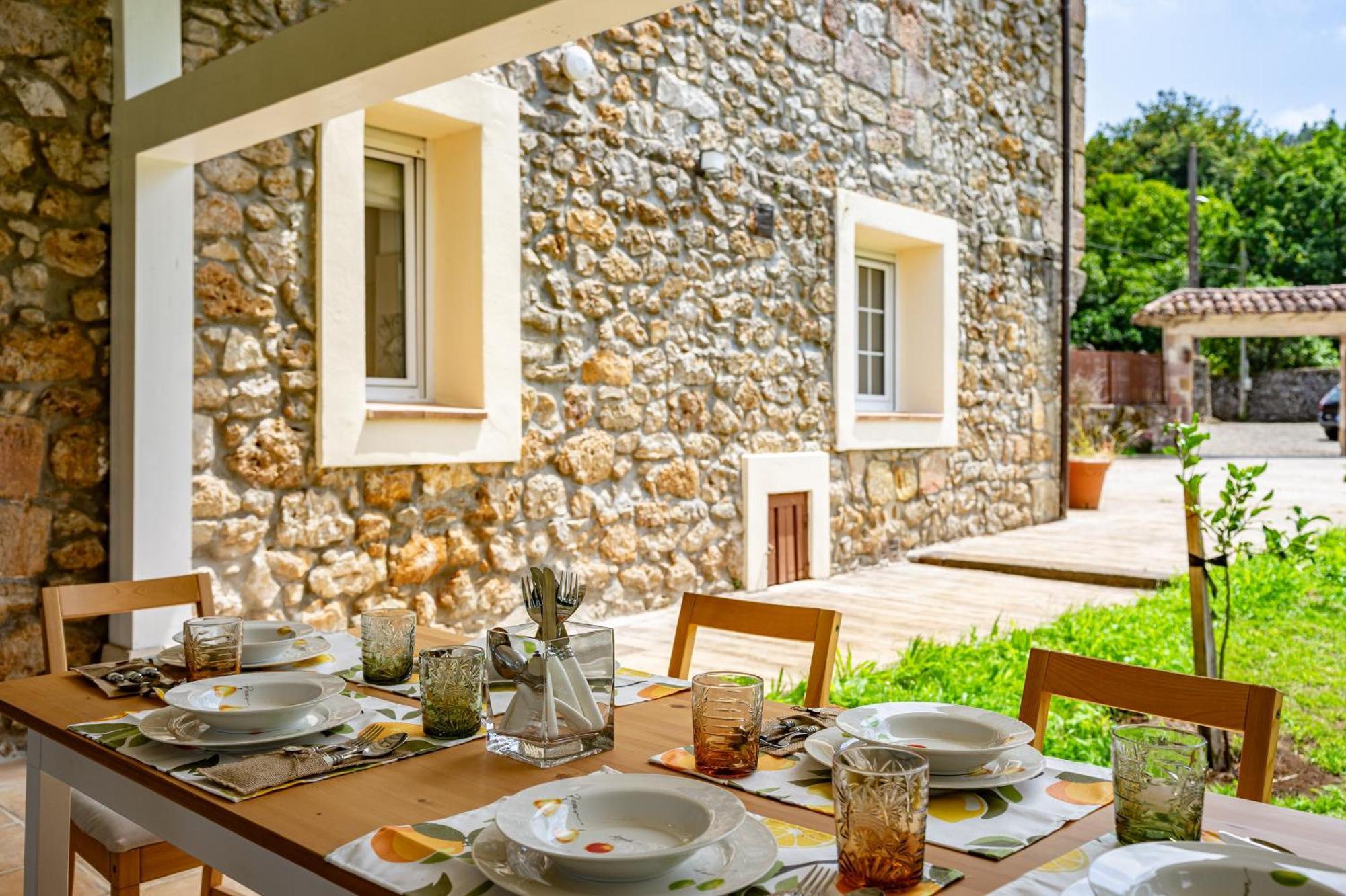 Villa La Casuca Del Musico Novales Esterno foto